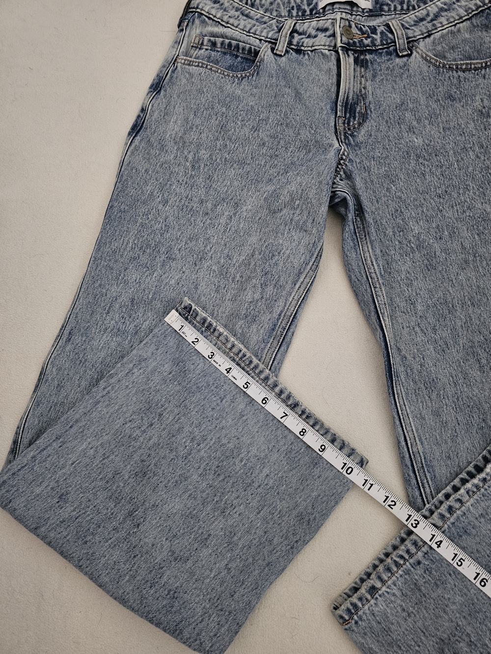 NEW! HOLLISTER Wome's Baggy Low-Rise Wide-Leg Jeans In Blue Ligth Wash Sz 6R/W28 - Picture 12 of 16